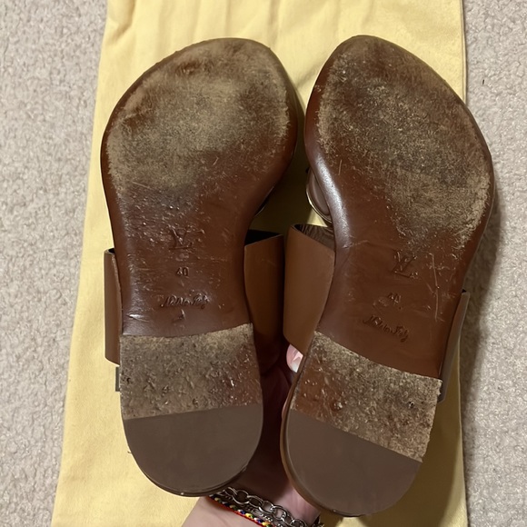 Rare Louis Vuitton Cognac Leather Thong Slippers - Picture 4 of 7